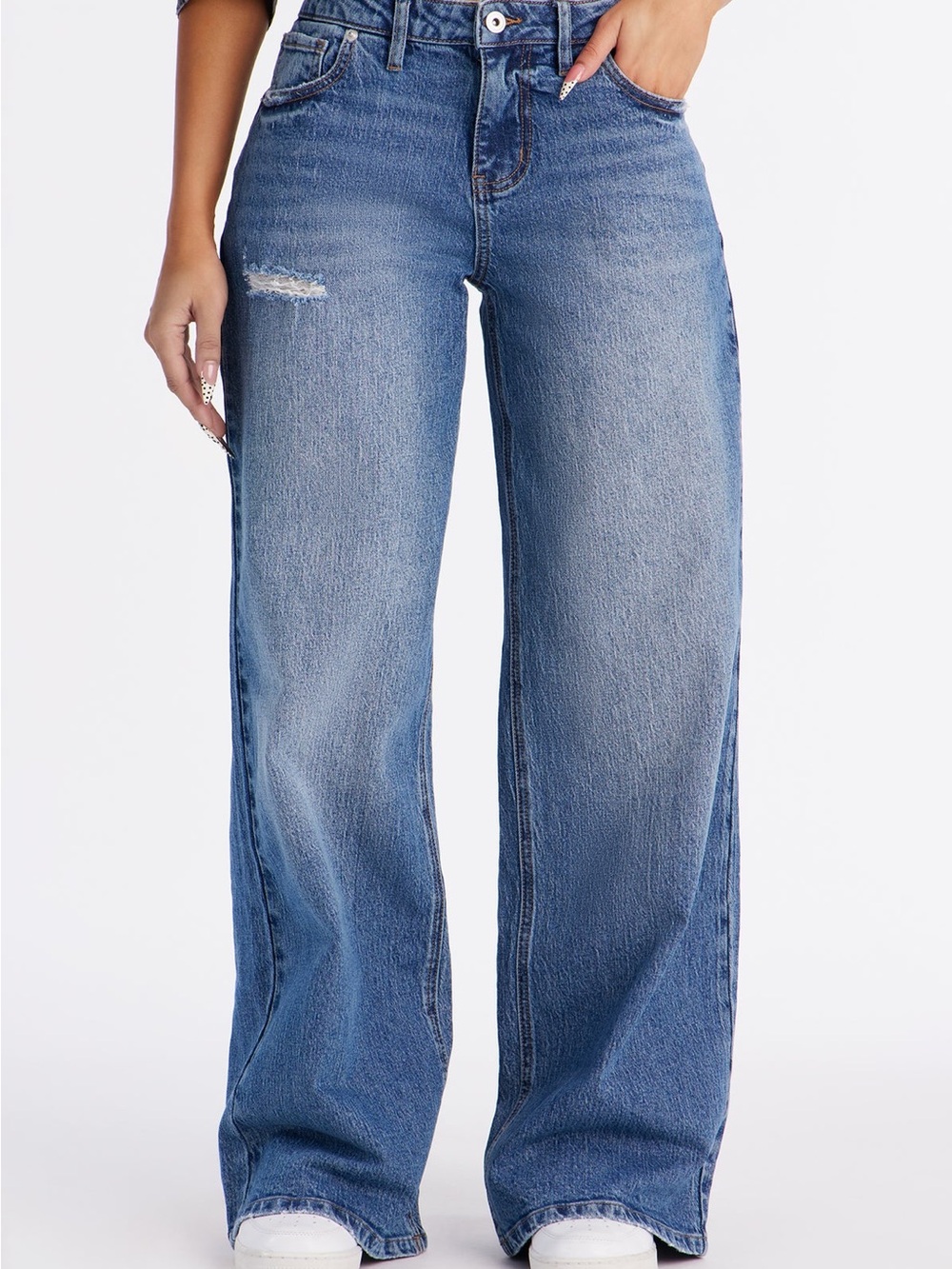 Wide Leg Women's Jeans in Medium Blue